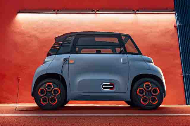 voiture moderne sans permis de conduire